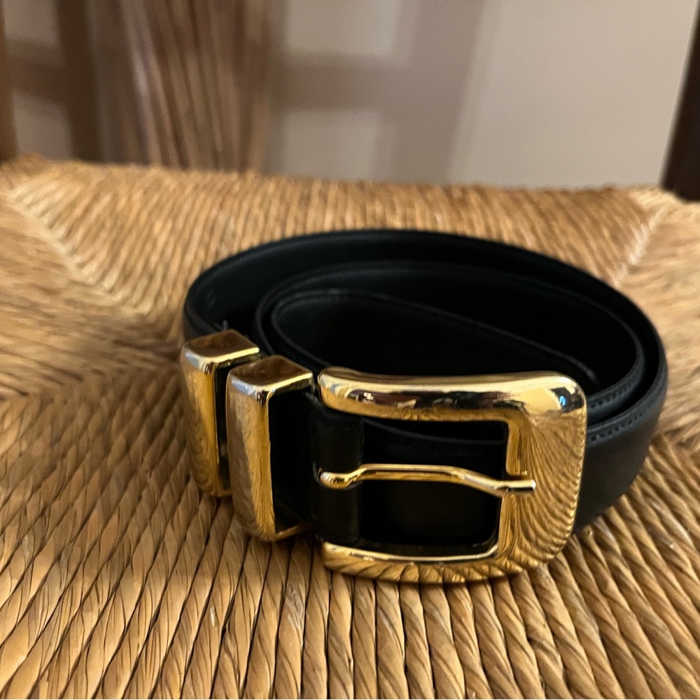 Jacqueline Ferrar Women's Sz Large BlackSplit Leather Belt Gold Buckle Italy